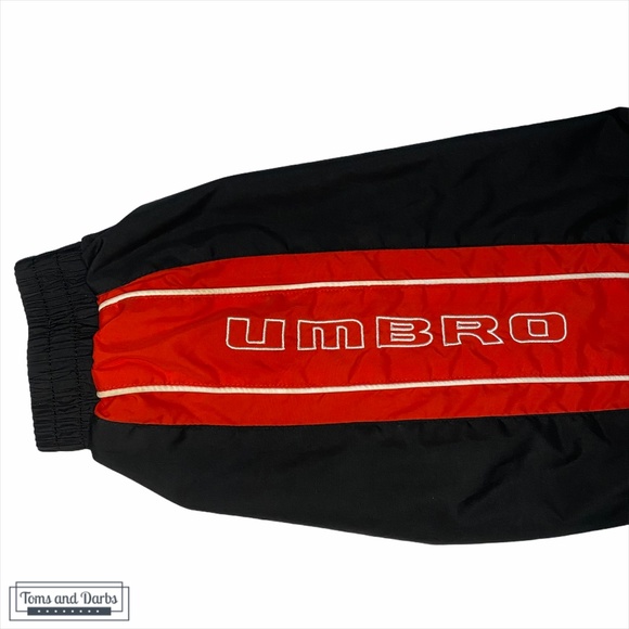 Vintage Umbro Red Nylon Jacket Wind Breaker - Picture 10 of 15